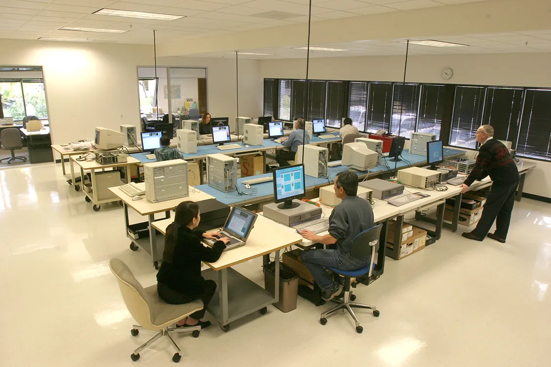 Room full of people attending a vibration control training program.
